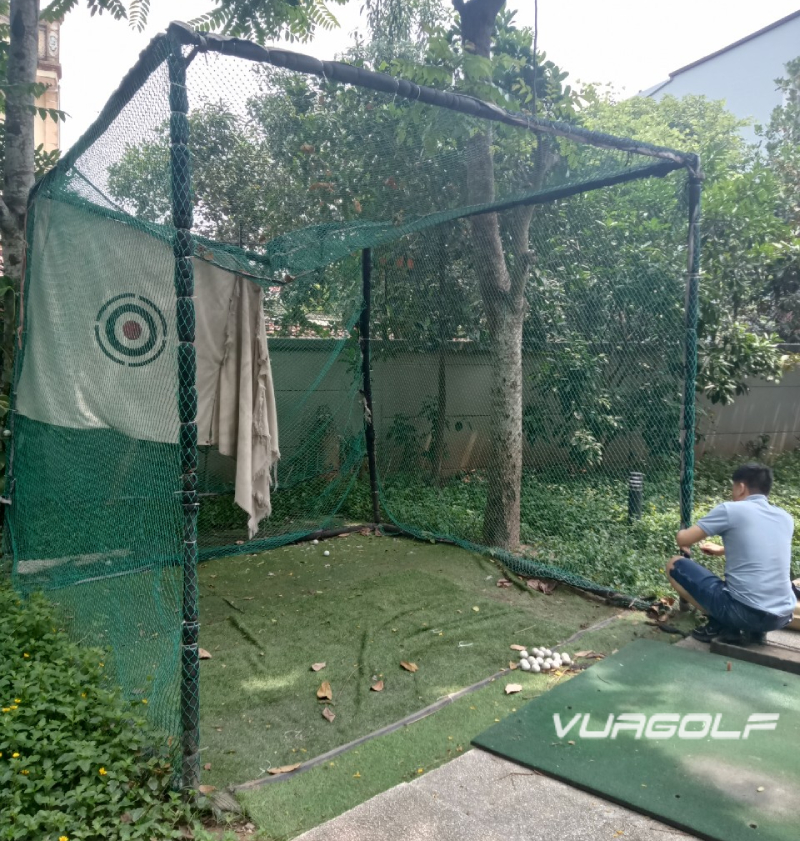 khung thép tập golf