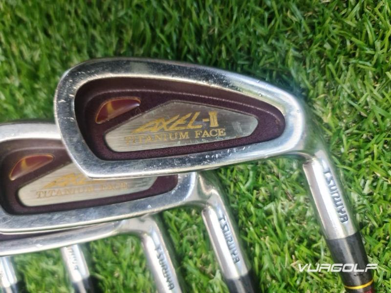 Bộ gậy Golf Tsuruya Axel Premium 2 Like New 7 gậy golf Tsuruya Axel Premium 2 giá bao nhiêu