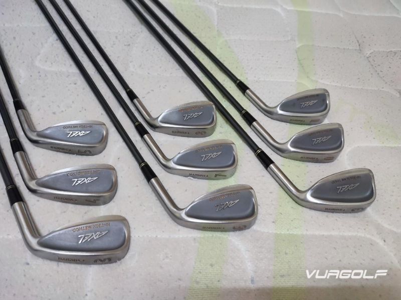Bộ gậy Golf Tsuruya Axel Premium 2 Like New 8 gậy golf Tsuruya Axel Premium 2 mua ở đâu