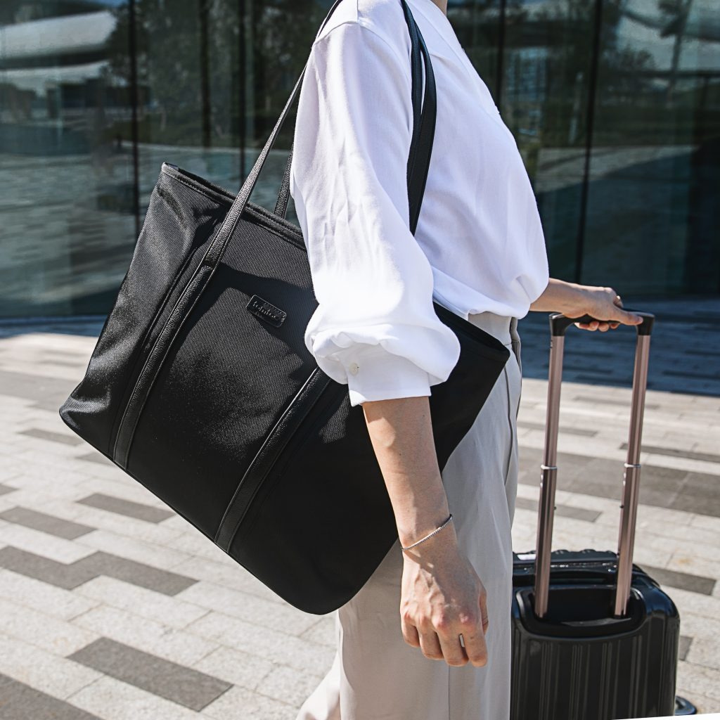 Túi Tote Axel AXTT-22151 3 ưu điểm Túi Tote Axel AXTT-22151