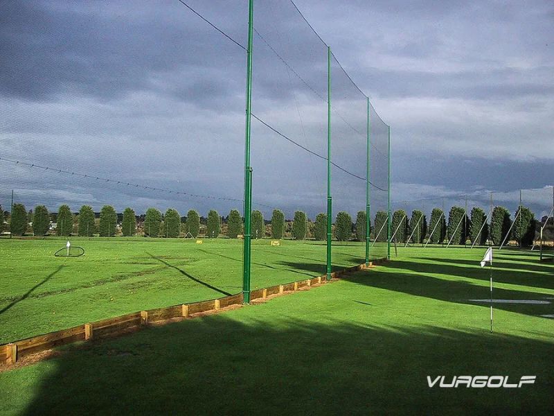 điều kiện thi công sân tập golf khung lưới