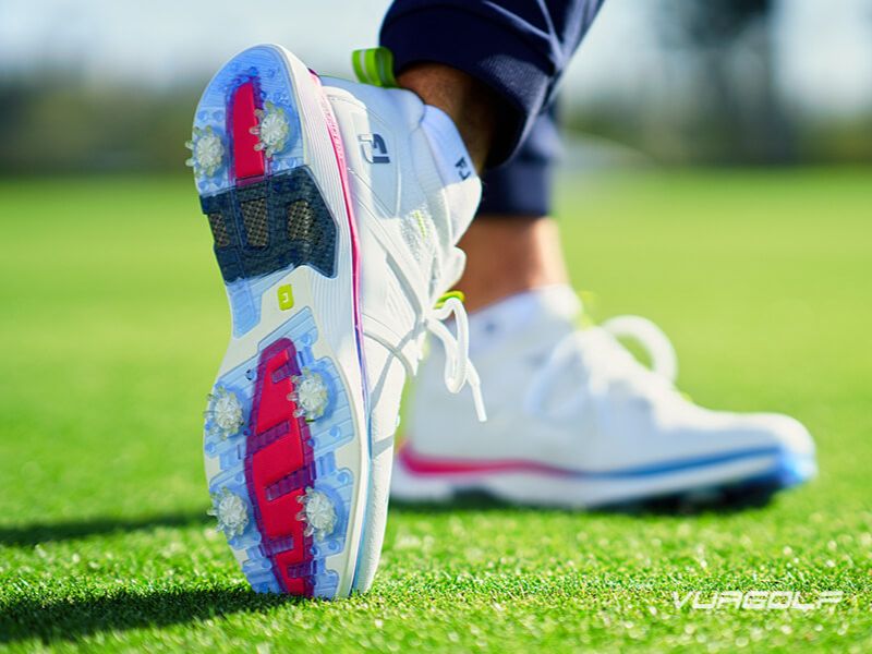 tiêu chí chọn giày golf