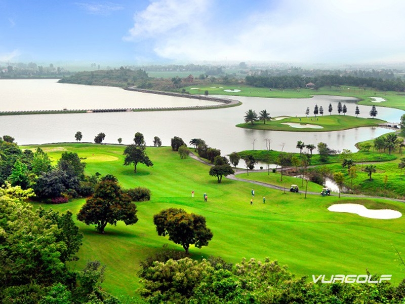 Các dịch vụ có tại sân golf Móng Cái