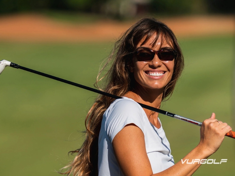 Kính mát chơi Golf Tifosi Alliant trắng - đen 2 Các tiêu chí khi chọn mua kính golf
