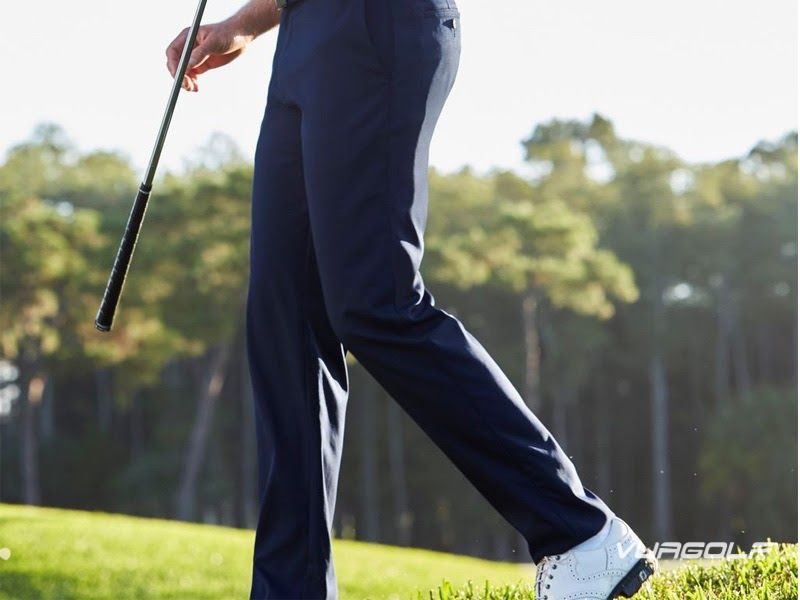 Quần Short Golf nam Aristino ASOG02S9 4 Hướng dẫn vệ sinh và bảo quản quần golf bền lâu