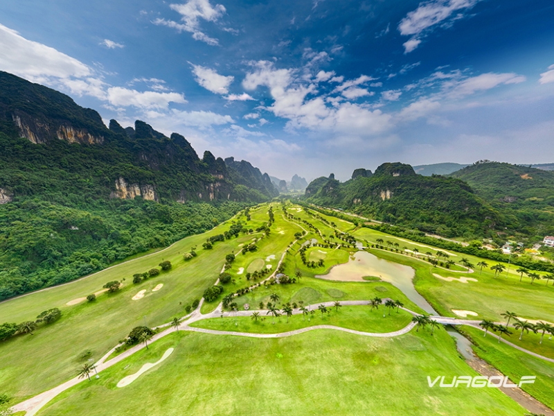 2 sân golf Hòa Bình làm chao đảo giới golfer trong năm 2023