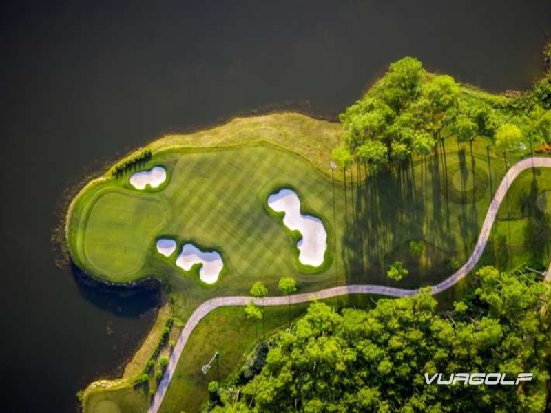 Điểm danh 2 sân golf Ninh Bình thơ mộng như tranh vẽ