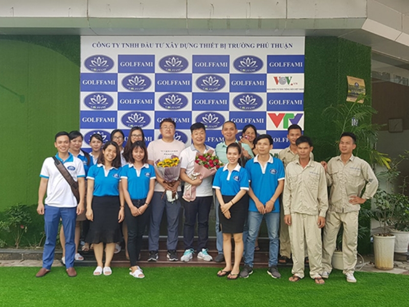 Công ty thi công sân đánh golf – Golffami