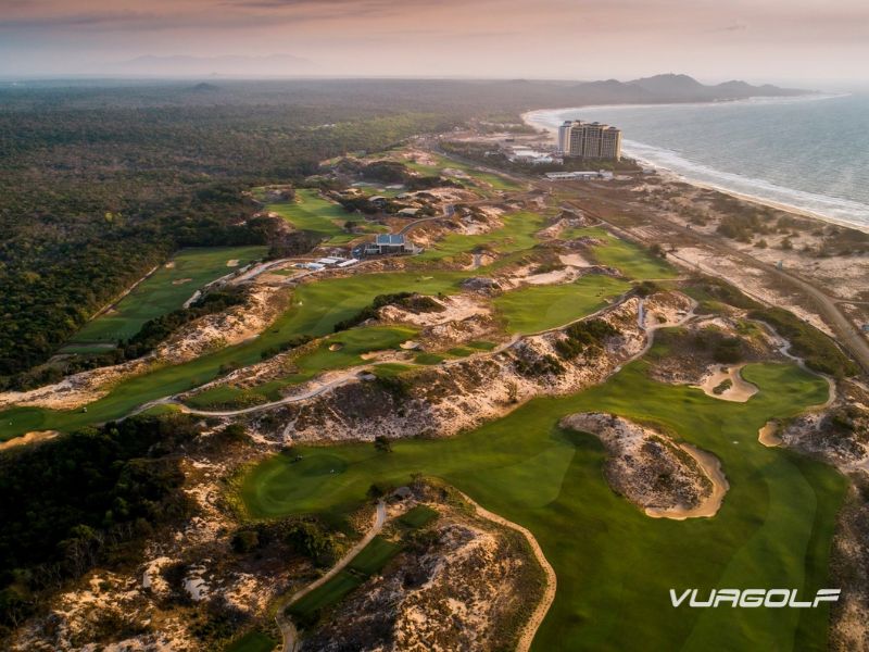 Thiết kế cảnh quan The Bluffs Hồ Tràm Strip