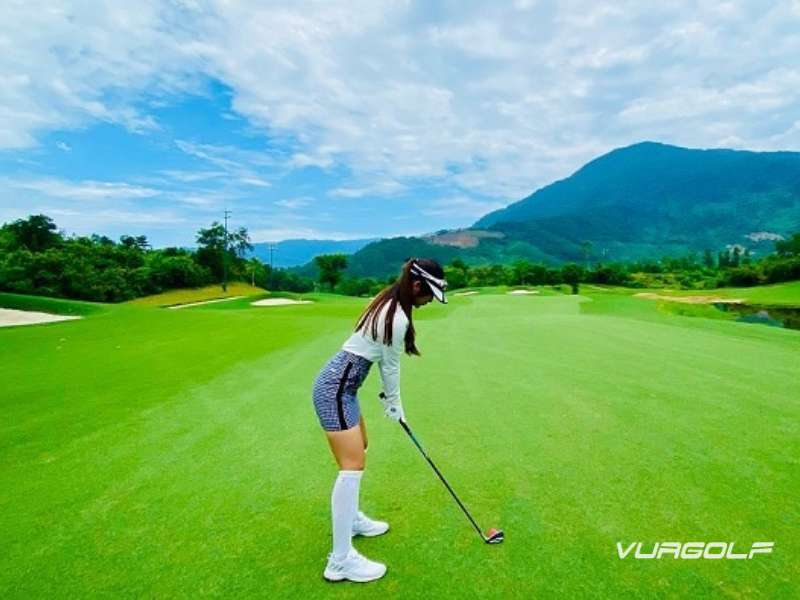 Đặt lịch sân golf Củ Chi
