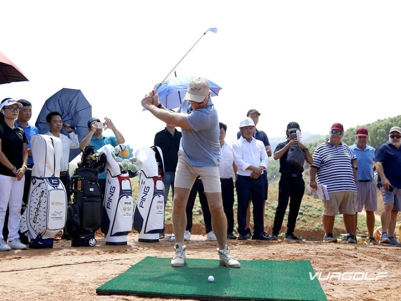 dịch vụ sân golf tam nông