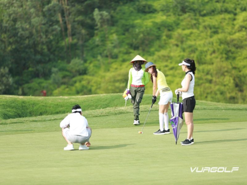 giá sân golf tam nông
