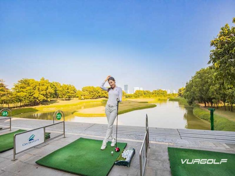Sân golf Ciputra 
