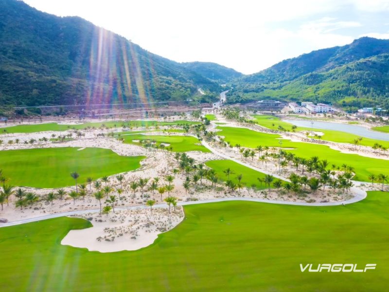 Sân golf ninh thuận Nara Bình Tiên 