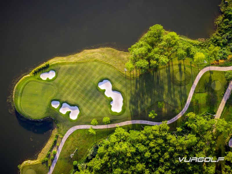 Sân golf Tràng An Ninh Bình