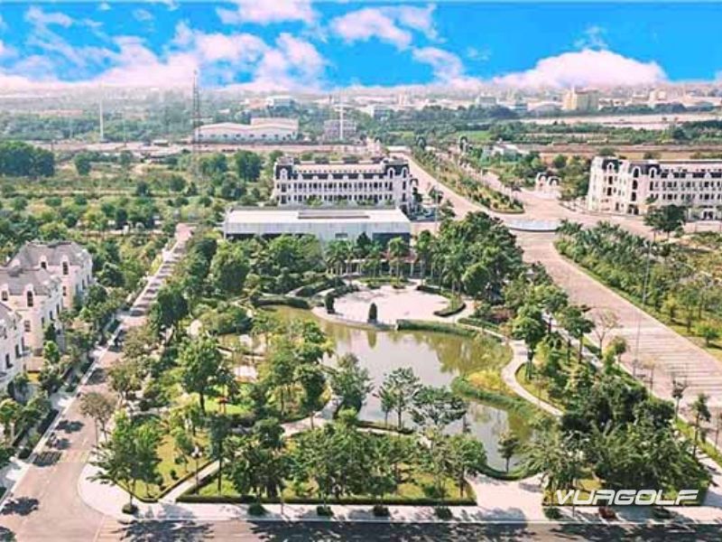 sân tập golf Vân Canh
