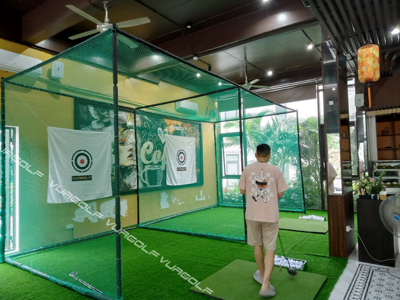 khung tập golf tại nhà